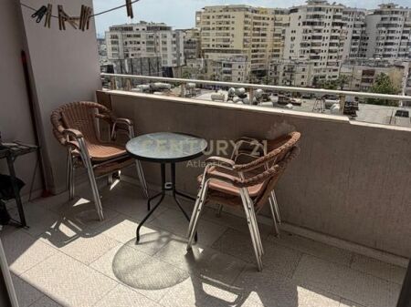 Apartament 1+1 Me Qira në zonën Stacioni i Trenit, Durrës.