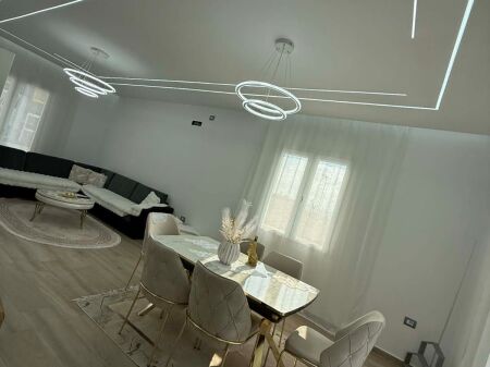 JEPET ME QERA – VILË 2 KATËSHE