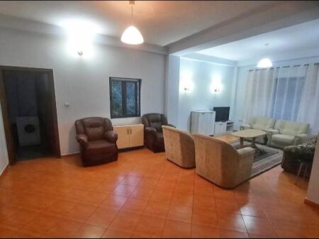 JEPET ME QIRA SHTEPI 3+1 -  QYTET STUDENTI, TIRANE