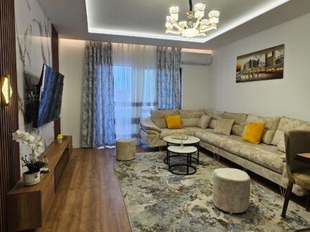 Shitet apartament 2+1+2 tek Pallati me Shigjeta