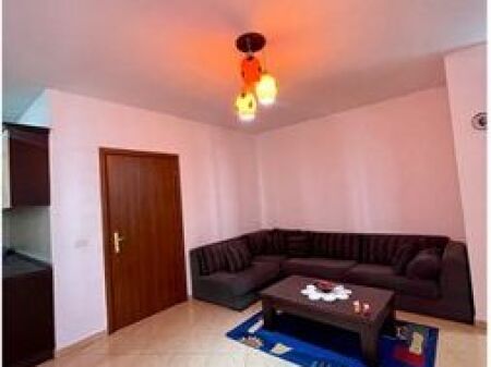 APARTAMENT1+1 ME QERA PERBALL DELIJORGJIT