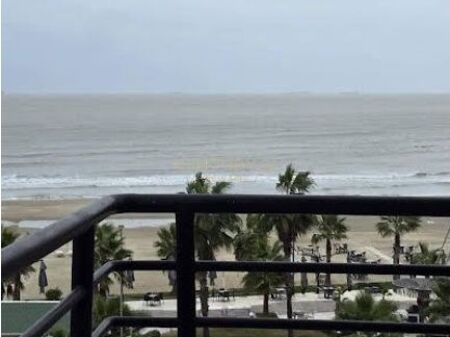 Shitet 2+1 ne Qerret me pamje deti