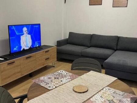 Apartqment ne shitje 1+1+Verande, Rruga Bardhyl