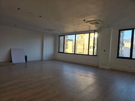 AMBIENT PER ZYRE ME QIRA TE KOMPLEKSI DELIJORGJI