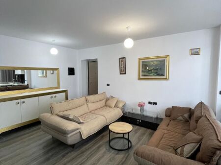 SHITET APARTAMENT 2+1 Ish Fusha Aviacionit