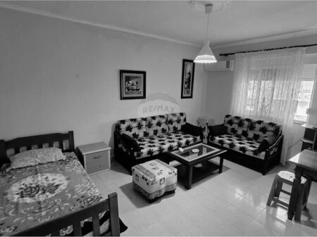 Shitet 1 +1 ne Ali Demi