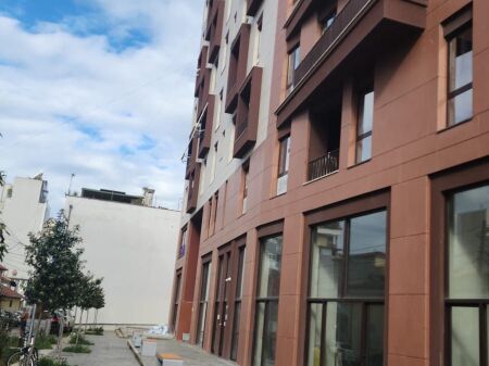 2+1, per ufficio a Gardenia Myslym Shyri, 1300 euro