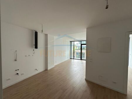 Qera, Apartament 2+1 per zyre LakeView Liqeni Tiran