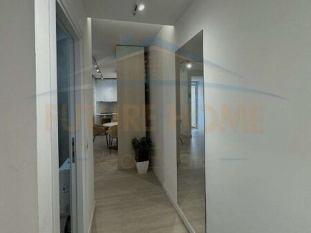 Qera, Apartament 1+1, Komuna e Parisit, Tiranë.