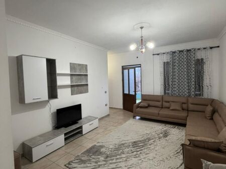 Jepet me qera apartament 2+1+verand  📍Ish URT,Durres