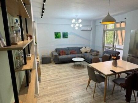 Rent, Apartment 3+1+2, Train Station, Tirana.