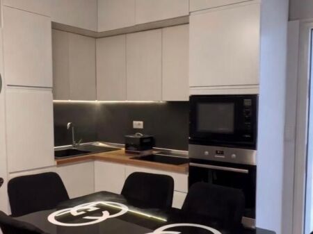 Apartament 1+1+verandë me qera📍Liqeni i Thatë