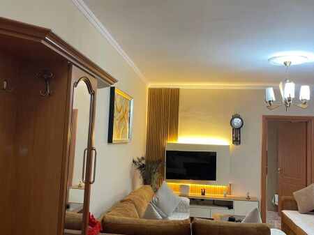 Jepet me qera Apartamenti 2+1+2 ballkone , Don Bosko prane Viva Market 600 mije leke