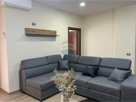 Apartament - Për Qira - Rruga e Kavajës, Tiranë