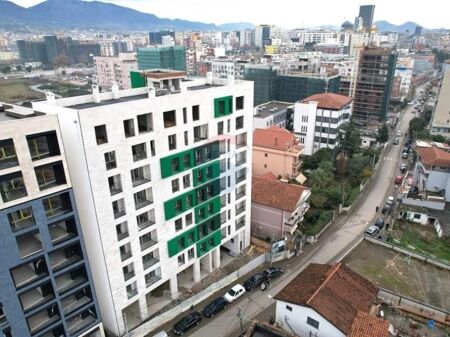 Dyqan ne shitje, Bulevard i RI!