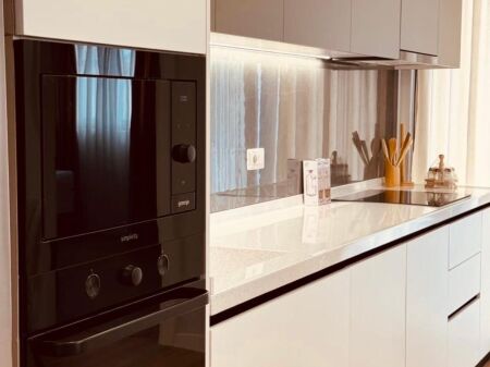 Apartament 2+1 me qira , Blloku i Amabasadave