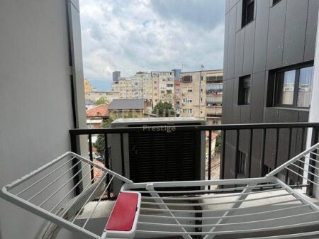 APARTAMENT 2+1+2+POST PARKIMI NE SHITJE, RRUGA E DURRSIT!