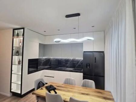 SHITET APARTAMENT 2+1+2 + Garderob Residenza Erli, Tirane