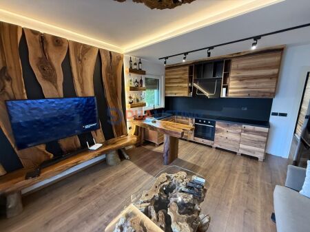 OFROHET PER SHITJE TEK REZIDENCA VALA MAR 1+1+ VERANDE + OBORR