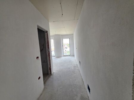 Porcelan Shitet Apartament 2+1+2