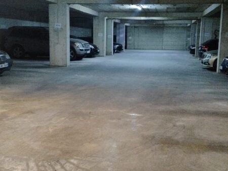 Shiten poste parkimi Golden Park !