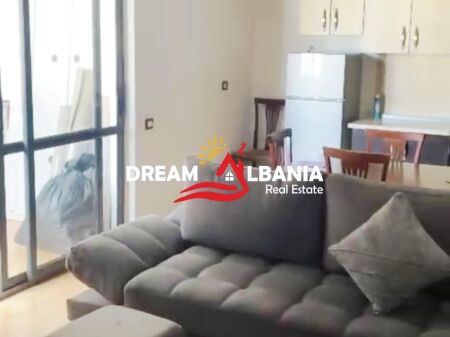 Jepet me qera apartament 2+1 tek 21 Dhjetori ( ID 42215527)