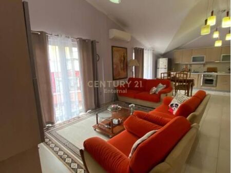 APARTAMENT 3+1+POST PARKIMI ME QIRA TEK KRISTAL CENTER