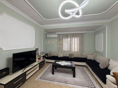 JEPET ME QIRA APARTAMENT 2+1+2 NE INSITUT !