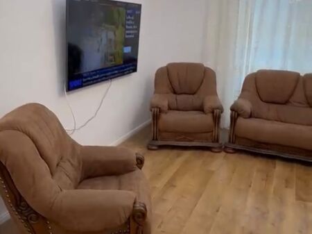 Jepet me qera 2+2 mobiluar ashensor laprake 699 eu