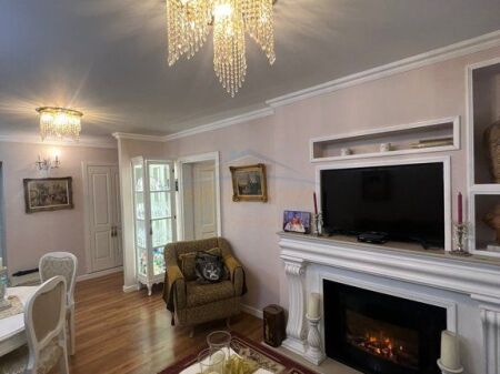 Shitet, Apartament 2+1 + Garderobë, Rruga e Kavajës,Tiranë