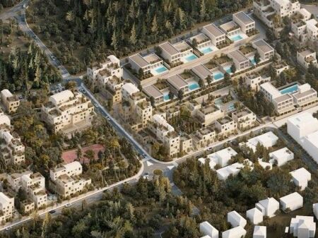 Square Village , Dhermi📍