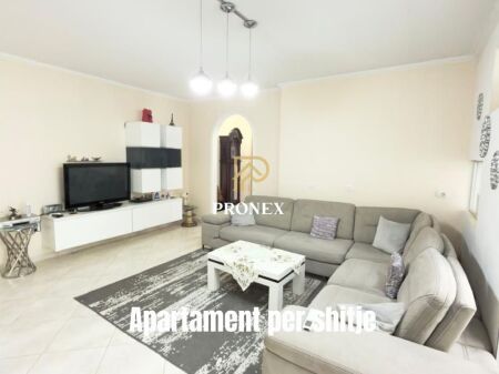 Shitet Apartament - Liqeni i Thate
