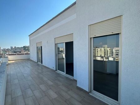 SHITET PAPAFINGO + GARAZHD 📍ADRESA: POLICIA DURRES