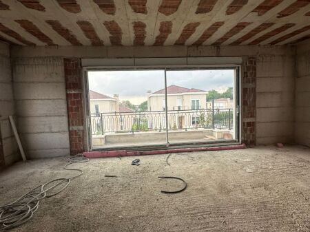 3-Storey Villa for Sale – Collina Verde