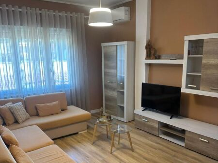 Qera | Apartament 2 + 1 |Liqeni Artificial | 700 €/muaj