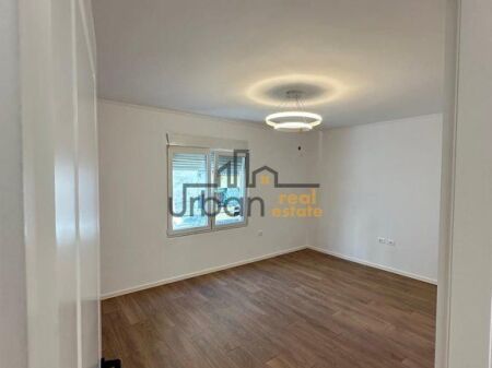 Shitet, Apartament 2+1, Porcelan, Tiranë - 118000€ | 65 m²