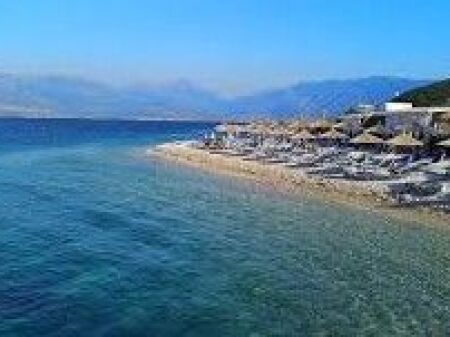 🏨 **SHITET HOTEL LUKSOZ NË RADHIMË – INVESTIM ELITAR NË RIVIERË**