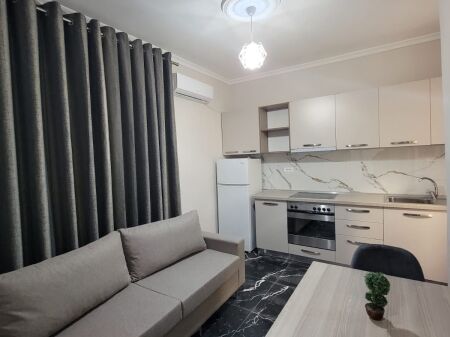 Qera | Apartament 1 + 1 | Rruga Bedri Karapici Selit | 330 €/muaj