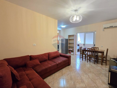 Apartament per qera 1+1 tek Xhamlliku
