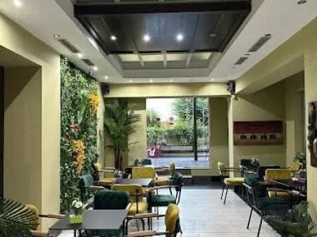 SHITET  LOKALI, TIRANE , Prane Qytet Studentit