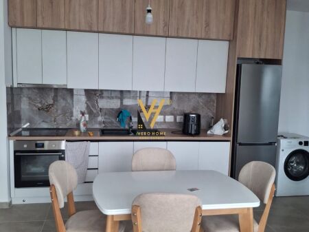 JEPET APARTAMENT 2+1+BLK ME QERA TE PORCELANI 650 EURO