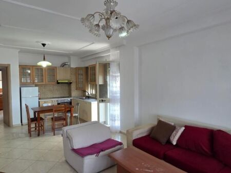 Appartamento 3+1+2 in vendita a Yzberisht / Palazzi Cabej