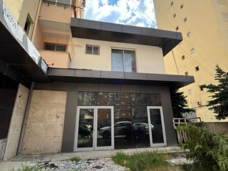 Shitet, Godinë Hotelerie, Durrës