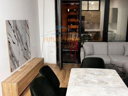 Qera,Apartament 2+1,Square 21!