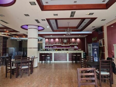 Jepet me qera Lokal/ Restorant ne Kinostudio te Rruga e kokonozeve