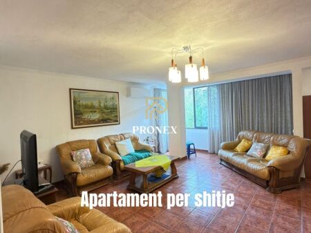 Shitet Apartament - Zogu i Zi