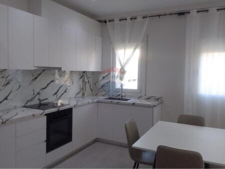 Appartamento 2+1 in affitto a Kodra e Priftit
