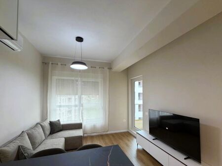 APARTAMENT 1+1 PËR SHITJE NË REZIDENCËN KADIU, ALI DEMI!