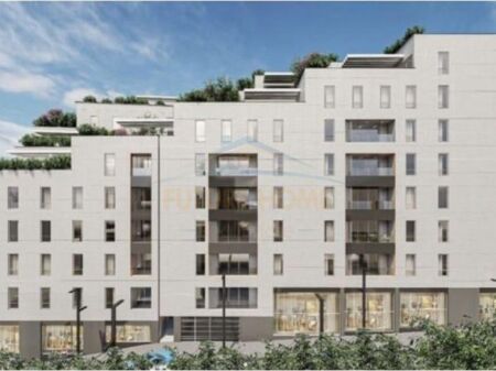 Shitet, Apartament 2+1+2, Ali Demi, Tiranë.