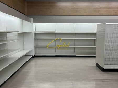 NEGOZIO IN AFFITTO 60 M2 CENTRO 2.500 EURO